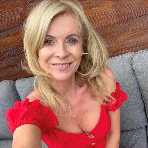Voluptuous above 40 local woman